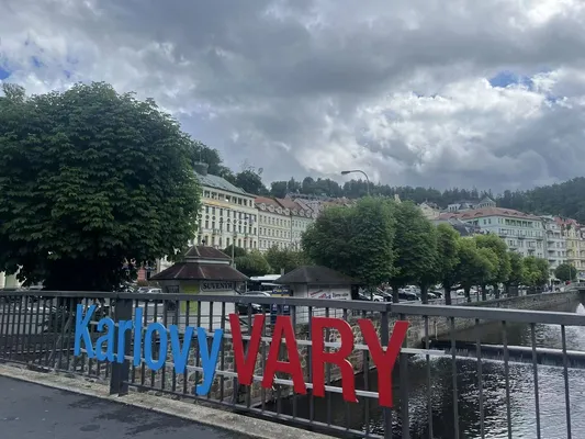 【璀璨藍線】東歐古韻 | 法蘭克福+布拉格+布拉提斯拉發+布達佩斯+維也納+哈爾施塔特+慕尼黑+瓦杜茲+蘇黎世 9天8晚遊